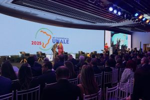 Abertura-da-28a-Conferencia-da-UNALE-–-Humanidade-ConectadaHoje-participamos-da-abertura-oficial-14-300x200 📰 UNALE 2024: "Humanidade Conectada" Abre Debate Nacional sobre Inovação e Governança