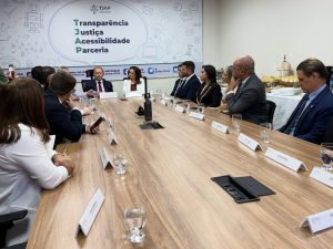 Participei-do-Cafe-da-Manha-de-Agradecimento-promovido-pelo-presidente-do-Tribunal-de-Justica-do-4-300x225 ☕ Notícias: Fortalecendo Laços - Judiciário e Legislativo do Amapá Juntos pela Justiça