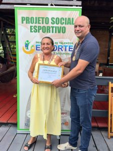 Participei-da-entrega-de-certificados-e-medalhas-aos-destaques-de-2025-do-Projeto-Social-Esporti-9-225x300 Esporte e Inclusão: Projeto Social premia destaques de 2025 com entrega de medalhas e certificados